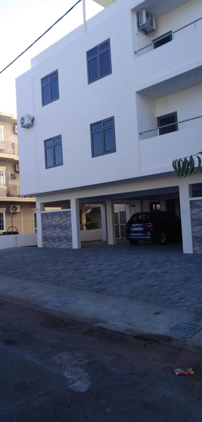 Nayuha Apt B Flic-en-Flacq エクステリア 写真